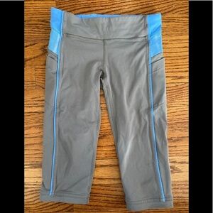 Ivivva Crop Capri Leggings Athletic Bottoms Grey Blue Size 6/Small